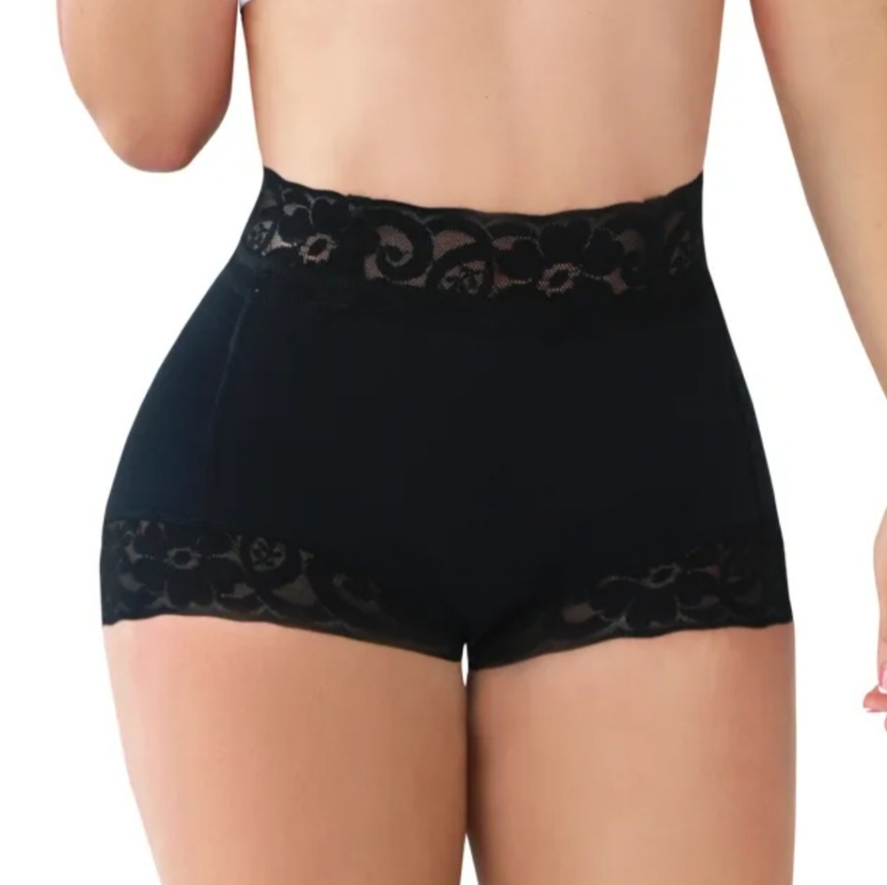 Butt lifter short.